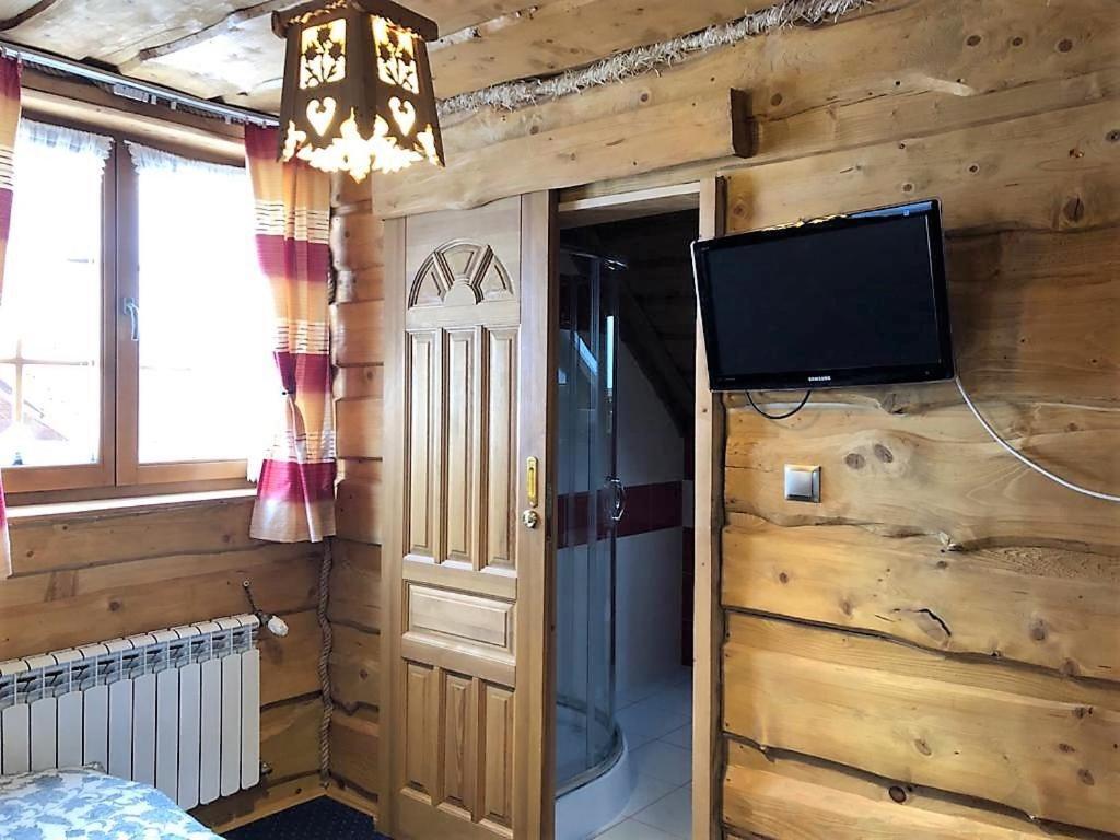 Ropa Agroturystyka Paradisoヴィラ エクステリア 写真